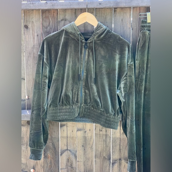 NOIZE Jogger Set Chelsi Zip-Up Hoodie & - Picture 6 of 16